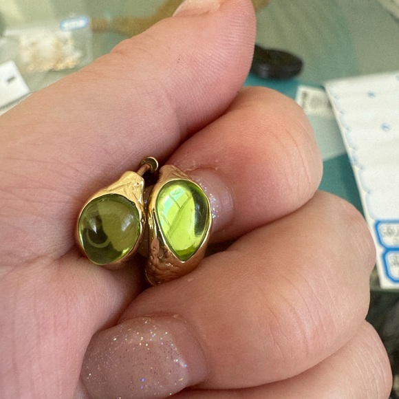 Gold Tone Hoop Earrings With Large Green Stone - Picture 2 of 11